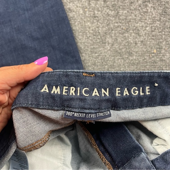 AMERICAN EAGLE Women’s Curvy Hi-Rise Jegging Next Level Stretch distressed sz 10 - Picture 9 of 9